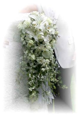 magnificent bridal bouquet being able to be saved by freeze-drying
