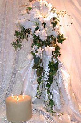 floral designers, party planners, wedding coordinators, bridal coordinators, silk wedding flowers, seattle wedding flowers, expert silk bridal bouquets silk stephanotis, silk stargazer lilies, silk roses